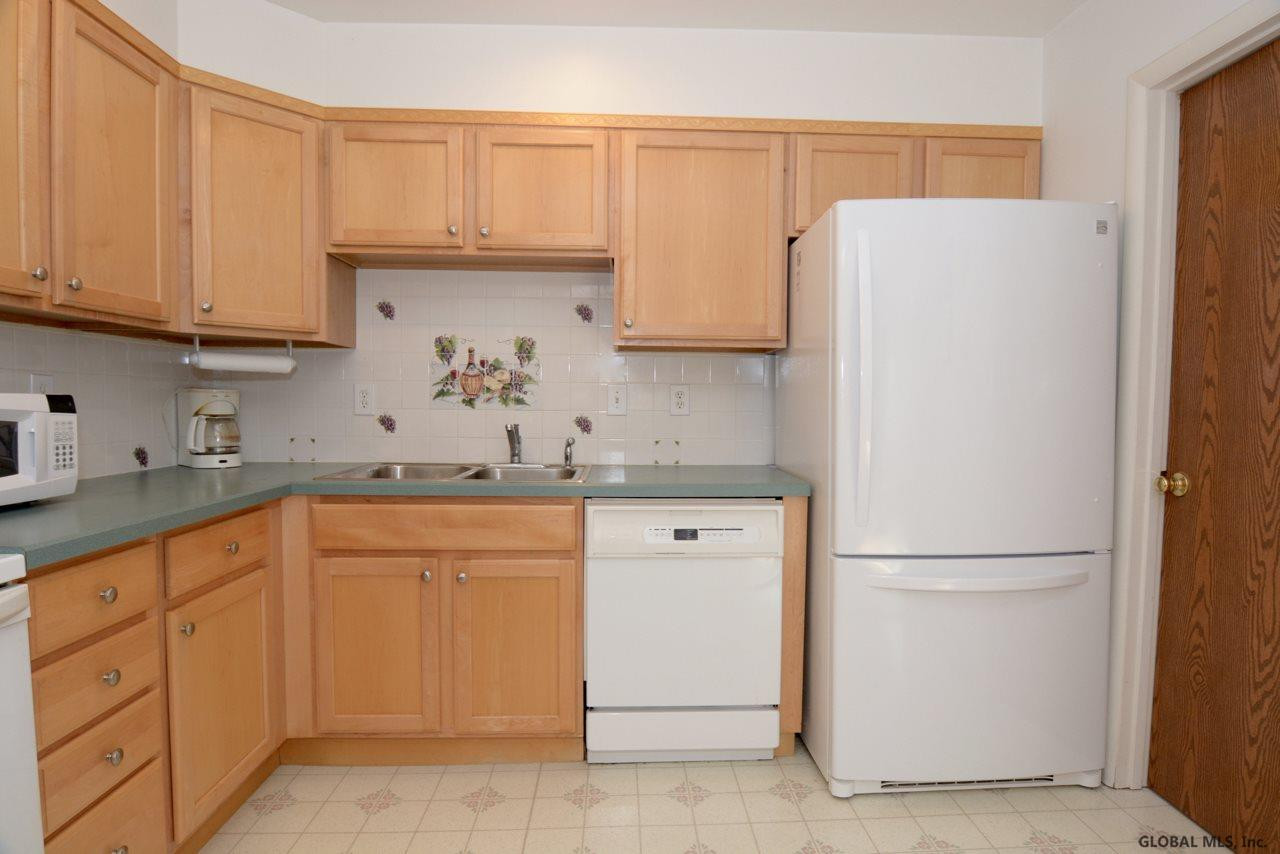 122-24 Rockefeller Road Bethlehem, NY 12054 - Photo 4 of 25 Photo 4