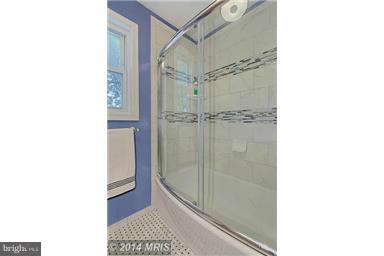 5206 Gilpin Drive Springfield, VA 22151 - Photo 16 of 26 Bath