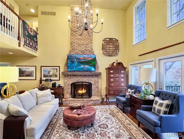 $995,000 | 14 Oak Hills Drive, Washington, MO 63090