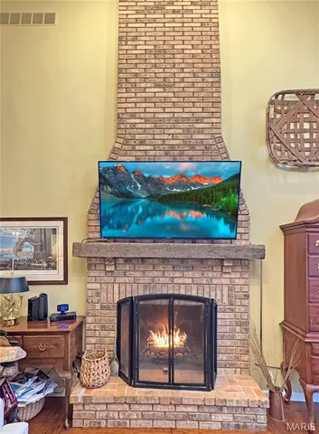 $995,000 | 14 Oak Hills Drive, Washington, MO 63090