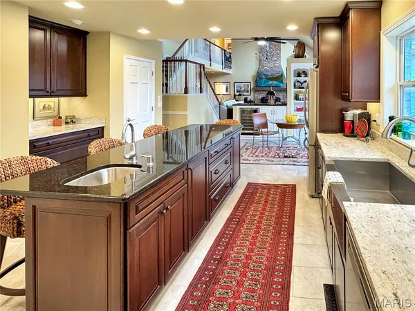 $995,000 | 14 Oak Hills Drive, Washington, MO 63090