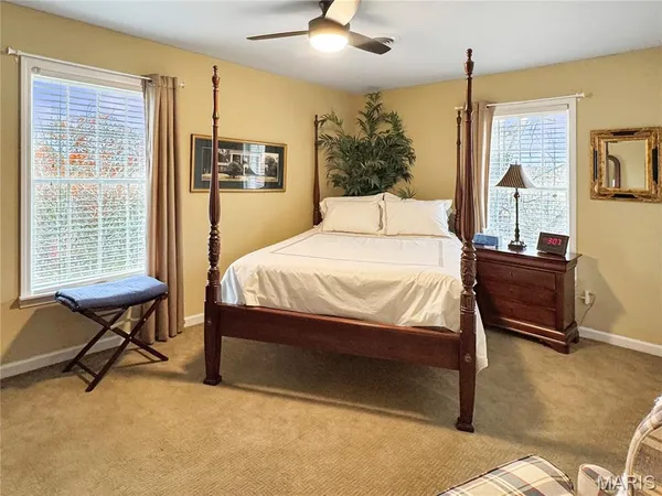 $995,000 | 14 Oak Hills Drive, Washington, MO 63090