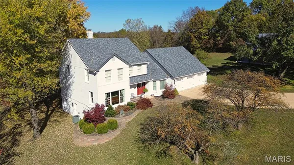 $995,000 | 14 Oak Hills Drive, Washington, MO 63090