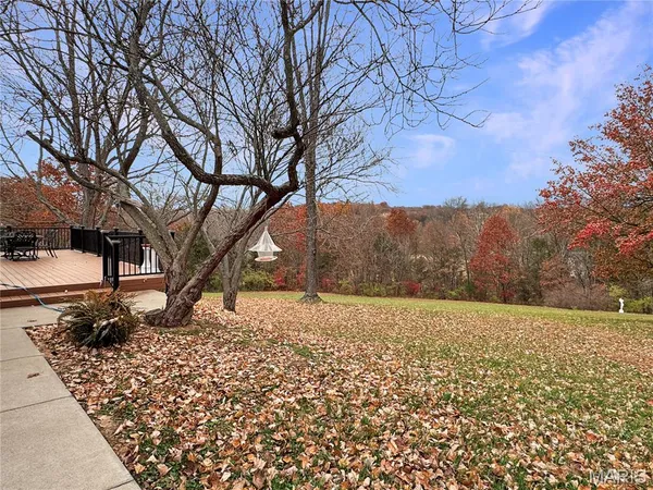 $995,000 | 14 Oak Hills Drive, Washington, MO 63090