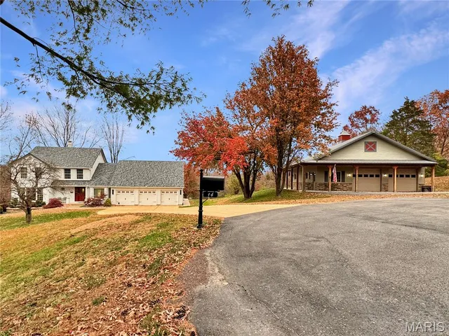 $995,000 | 14 Oak Hills Drive, Washington, MO 63090