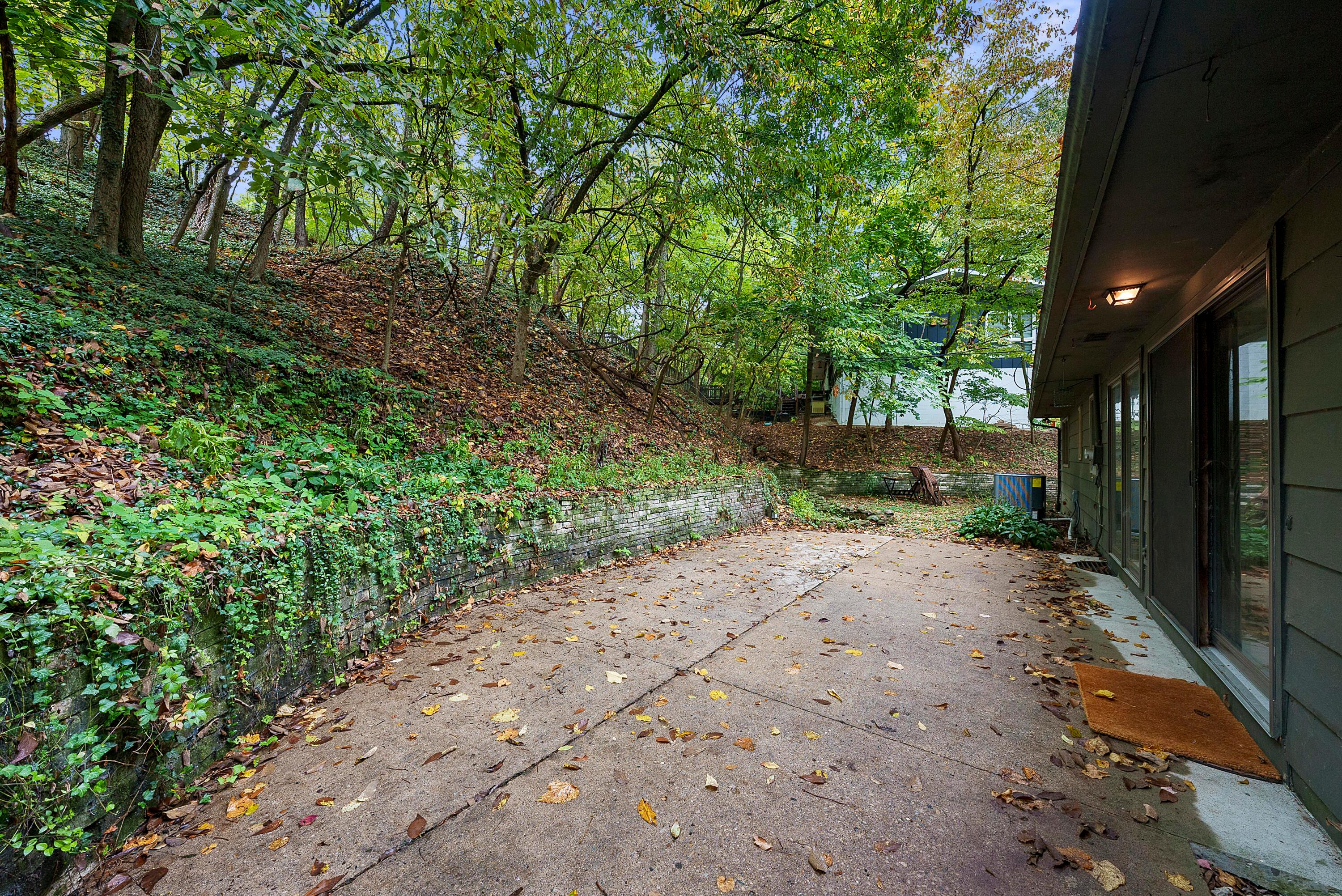 300 Walhalla Road Columbus, OH 43202 - Photo 36 of 50 Back Patio