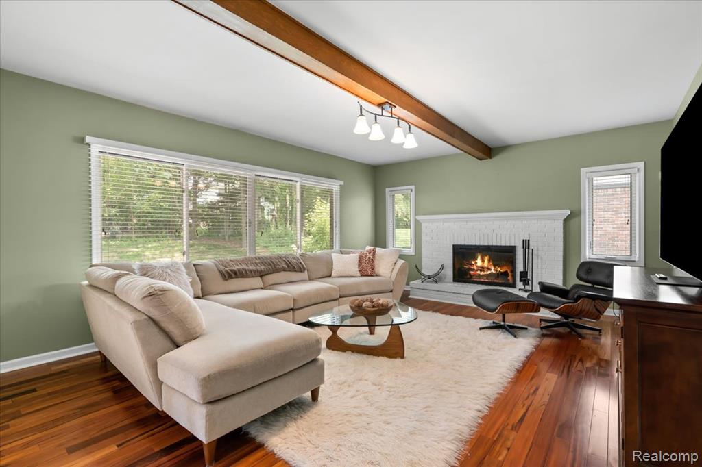 42266 Waterfall Road Northville, MI 48168 - Photo 15 of 35