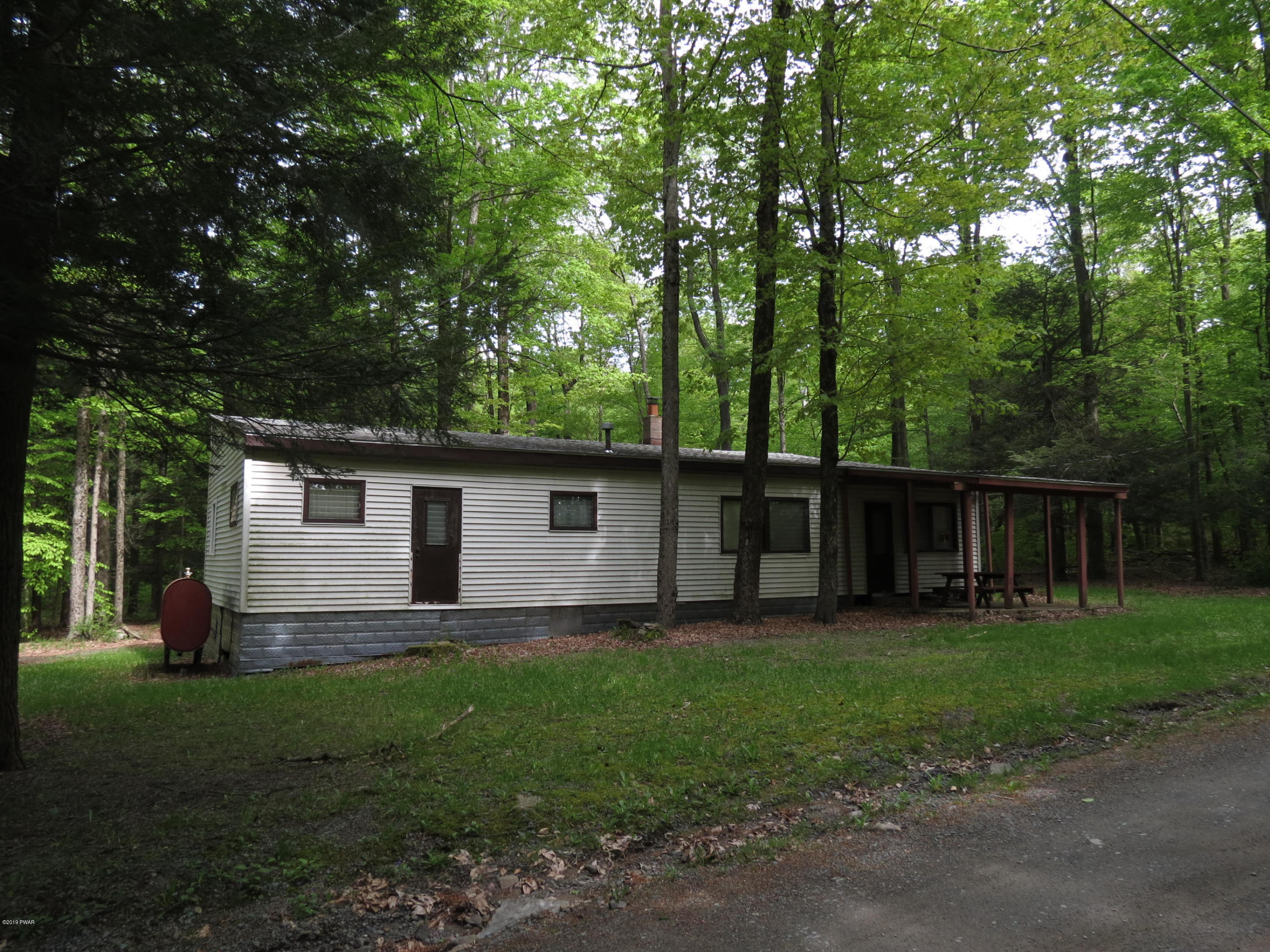 22 Misery Road Canadensis, PA 18325 - Photo 2 of 23