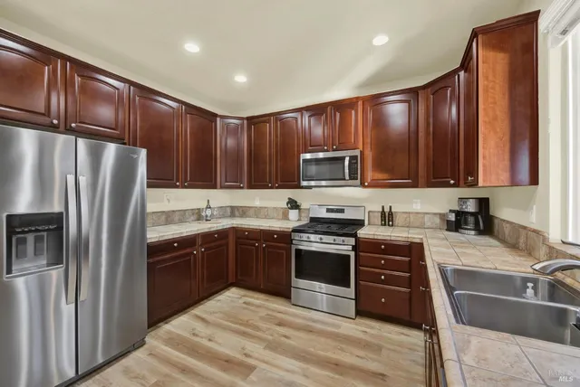 $659,000 | 1648 Tucson Circle, Suisun City, CA 94585