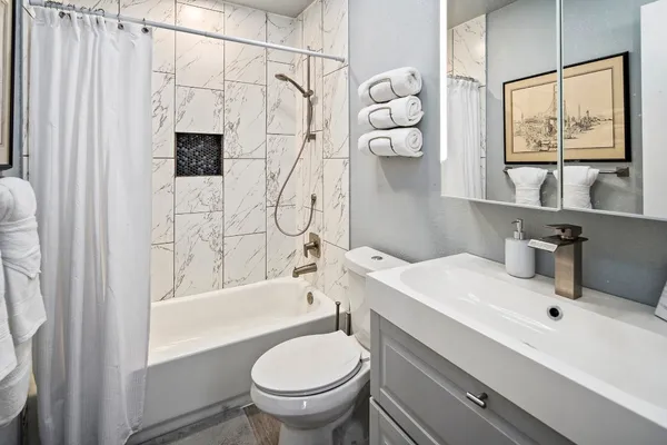 $2,000 | 13151 Walden Road, Unit 195, Montgomery, TX 77356