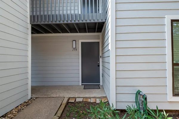 $2,000 | 13151 Walden Road, Unit 195, Montgomery, TX 77356