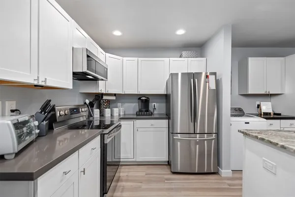 $2,000 | 13151 Walden Road, Unit 195, Montgomery, TX 77356