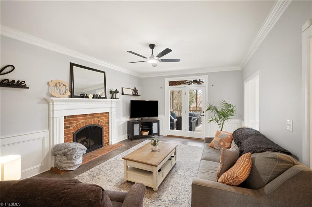8105 Slane Court Clemmons, NC 27012 - Photo 3 of 40 living room with fireplace