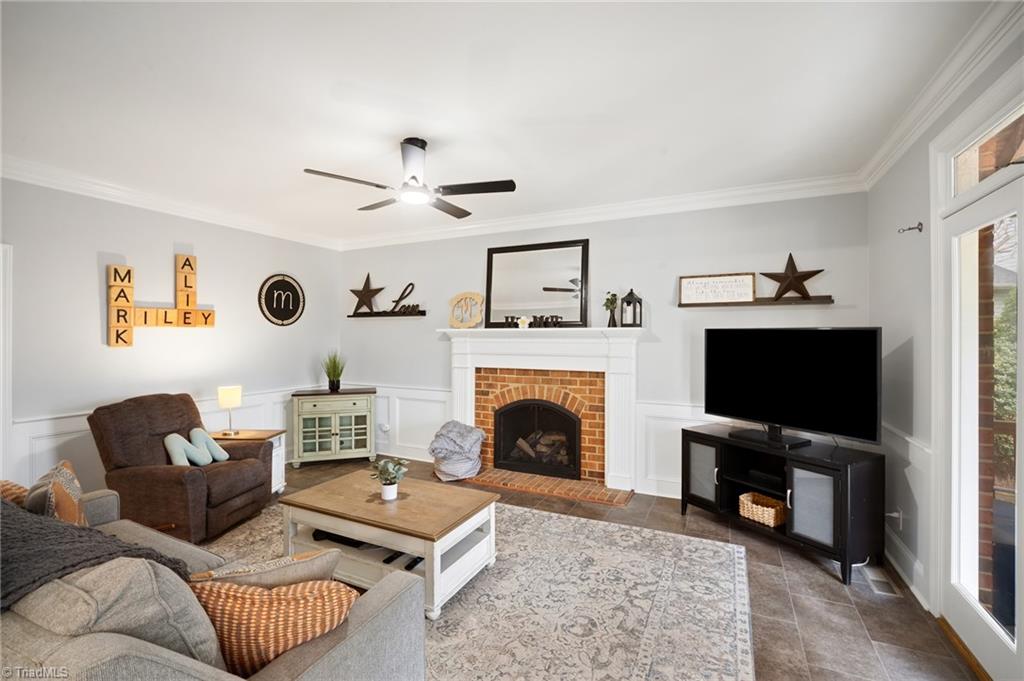 8105 Slane Court Clemmons, NC 27012 - Photo 4 of 40