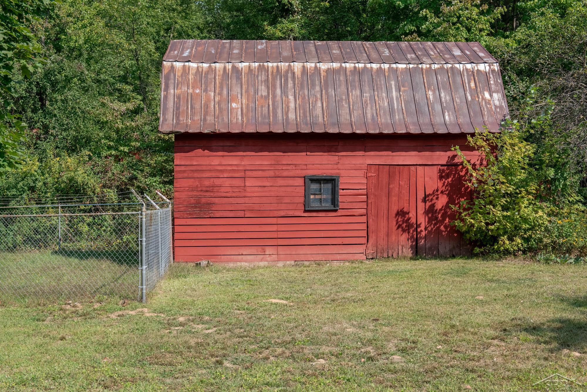 2641 East Bombay Road Midland, MI 48642 - Photo 50 of 78 50158501-3c3ecc1d-6433-4a04-817d-44749ac7cea2.JPG