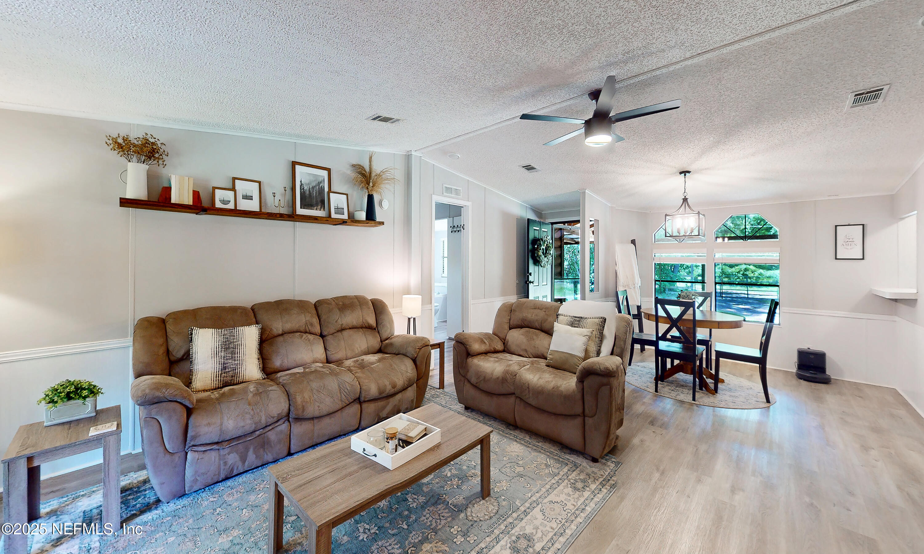 1619 Morrow Road Jacksonville, FL 32234 - Photo 11 of 41 Living Room
