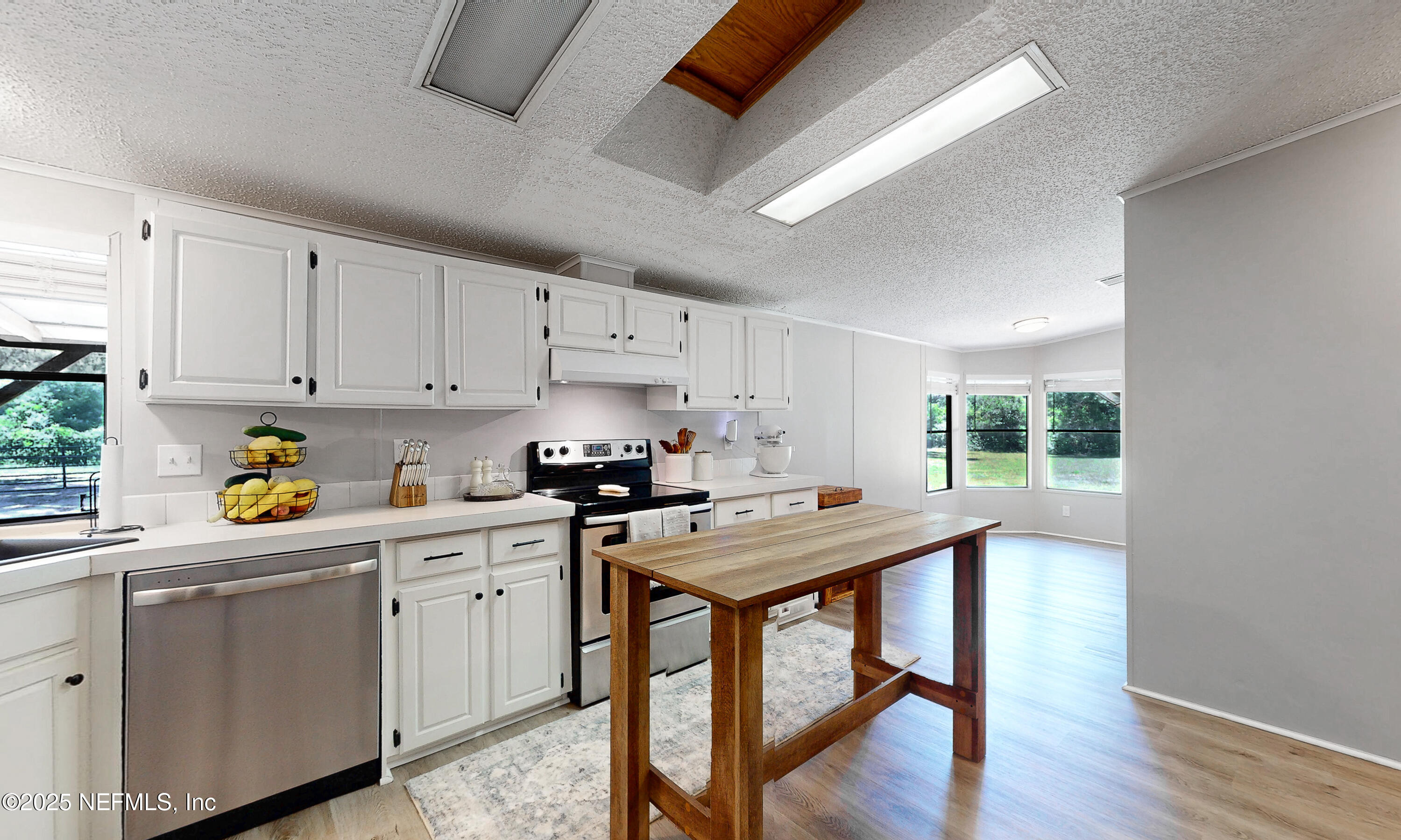 1619 Morrow Road Jacksonville, FL 32234 - Photo 3 of 41 Kitchen