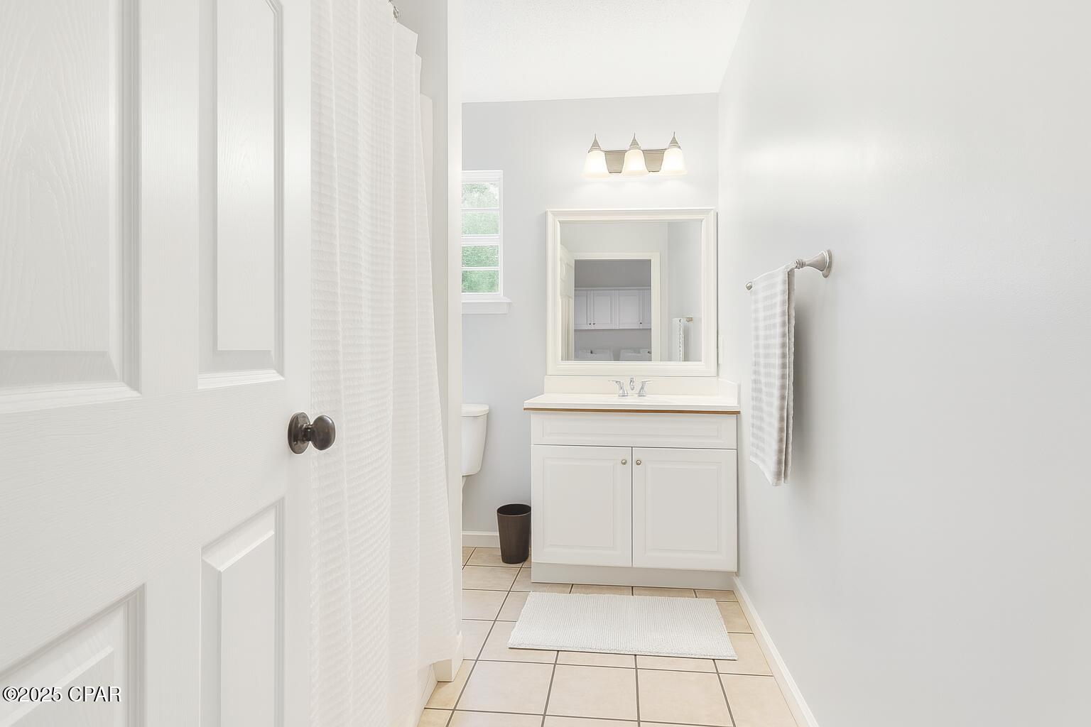 5604 Hale Circle Bascom, FL 32423 - Photo 7 of 9