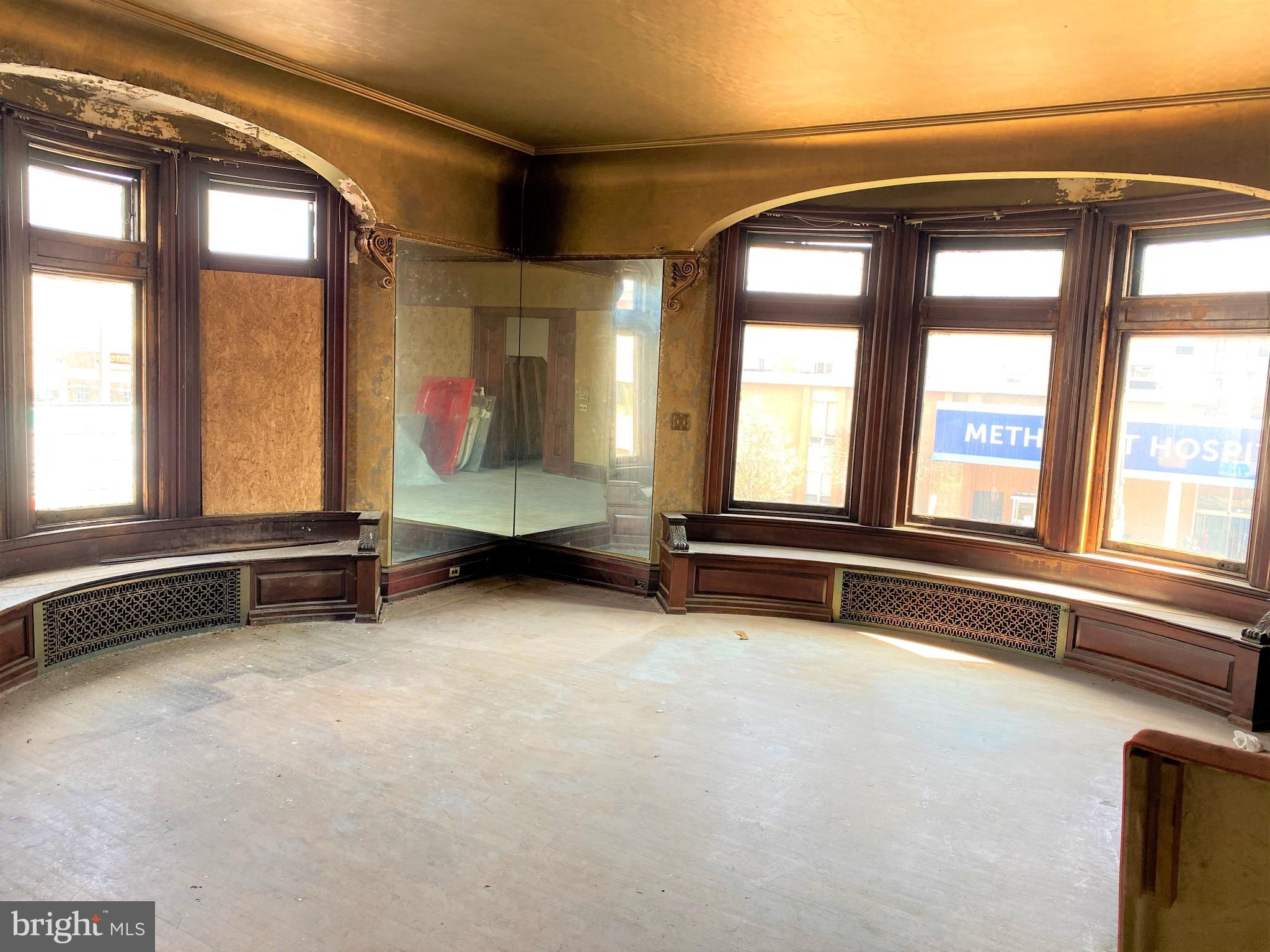 2316 Broad Street Philadelphia, PA 19145 - Photo 3 of 17