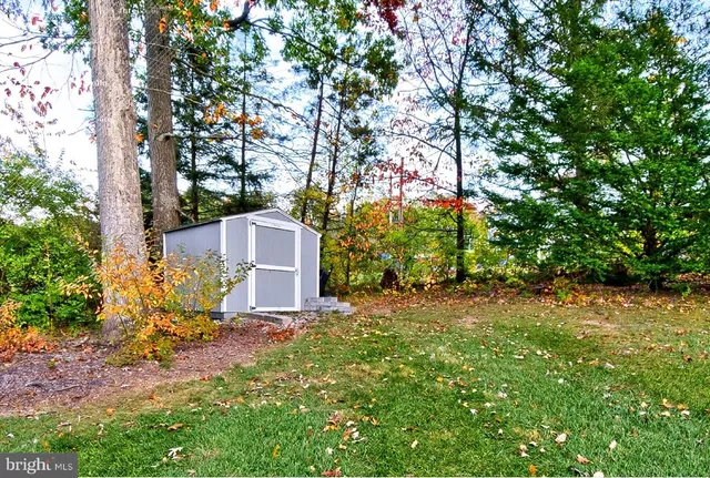 $369,900 | 9263 East Springfield Road, Seven Valleys, PA 17360