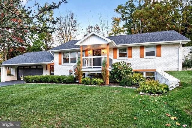 $369,900 | 9263 East Springfield Road, Seven Valleys, PA 17360