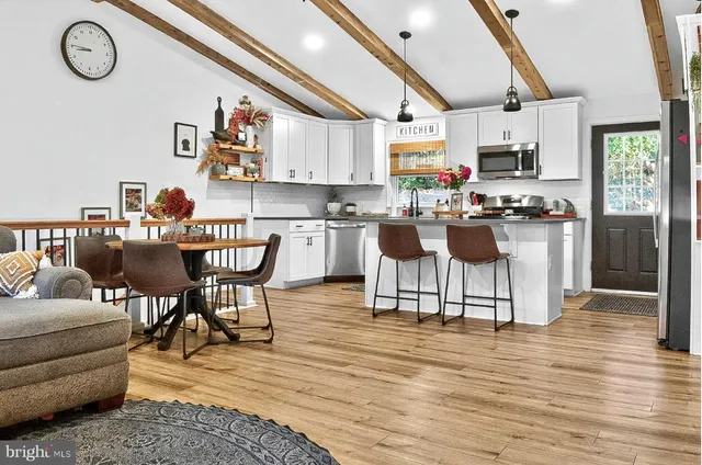 $369,900 | 9263 East Springfield Road, Seven Valleys, PA 17360