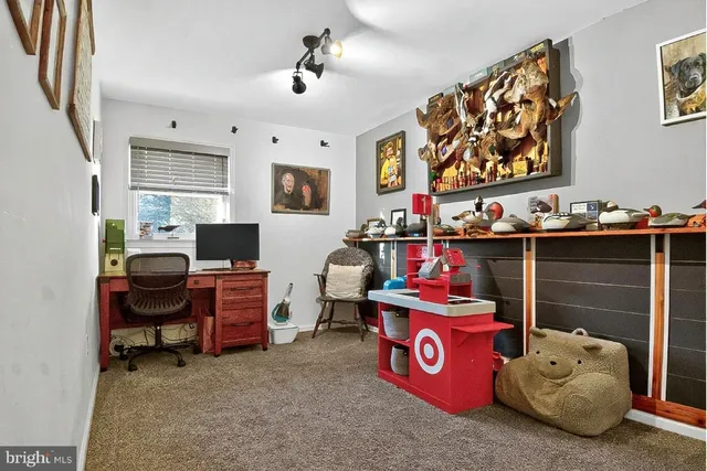 $369,900 | 9263 East Springfield Road, Seven Valleys, PA 17360