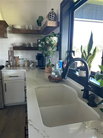 $625,000 | 576 East 47th Highway, Girard, KS 66743