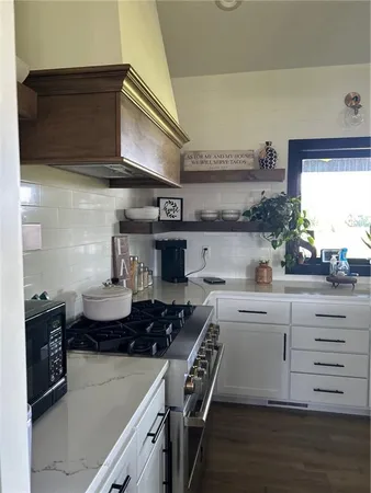 $625,000 | 576 East 47th Highway, Girard, KS 66743