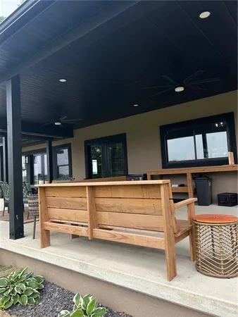 $625,000 | 576 East 47th Highway, Girard, KS 66743