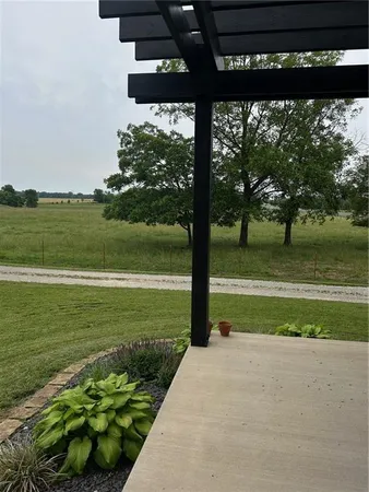 $625,000 | 576 East 47th Highway, Girard, KS 66743