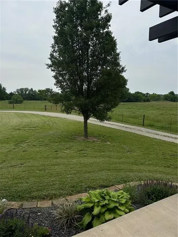 $625,000 | 576 East 47th Highway, Girard, KS 66743