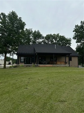 $625,000 | 576 East 47th Highway, Girard, KS 66743