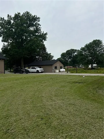 $625,000 | 576 East 47th Highway, Girard, KS 66743