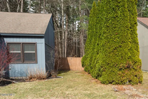 $285,000 | 70 Pepper Bush Place, Ballston Spa, NY 12020