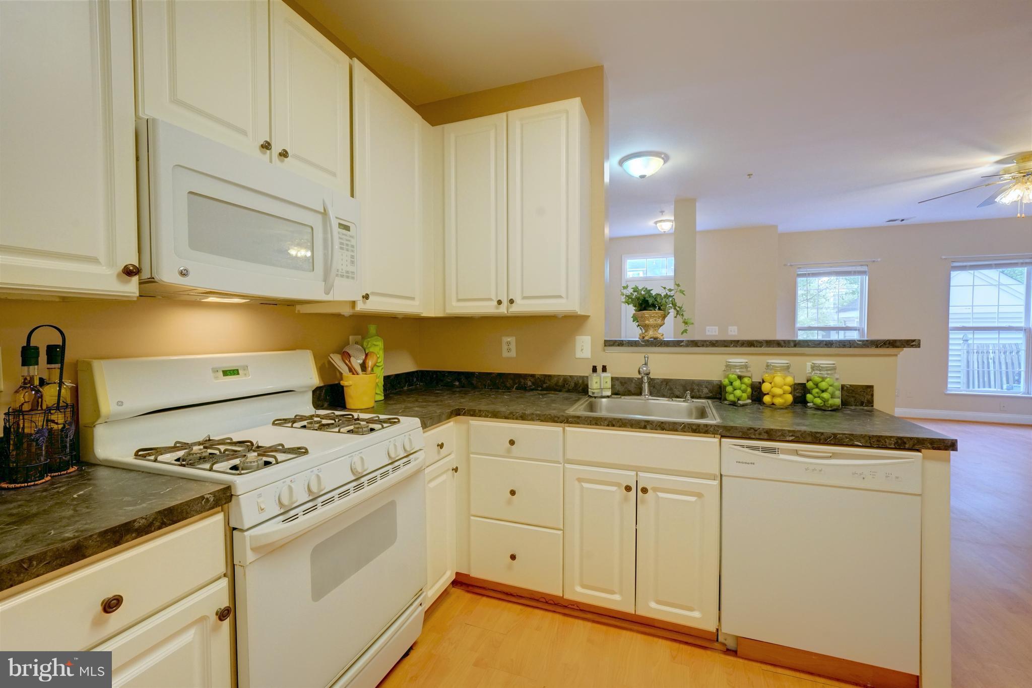 2704 Middle Neck Road Odenton, MD 21113 - Photo 5 of 30 Kitchen