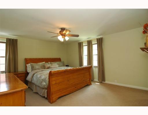 768 Scott Road Pittsburgh, PA 15228 - Photo 6 of 8 Master Bedroom.