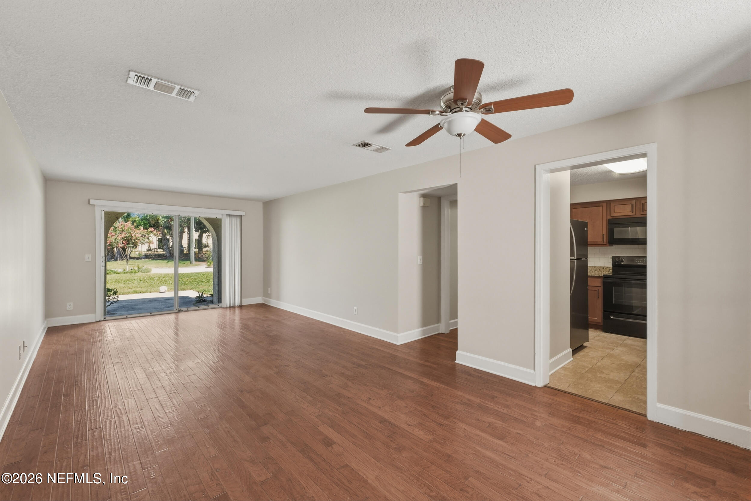 1757 El Camino Road, Unit 4 Jacksonville, FL 32216 - Photo 7 of 26 7_lens2listing-5 - copy
