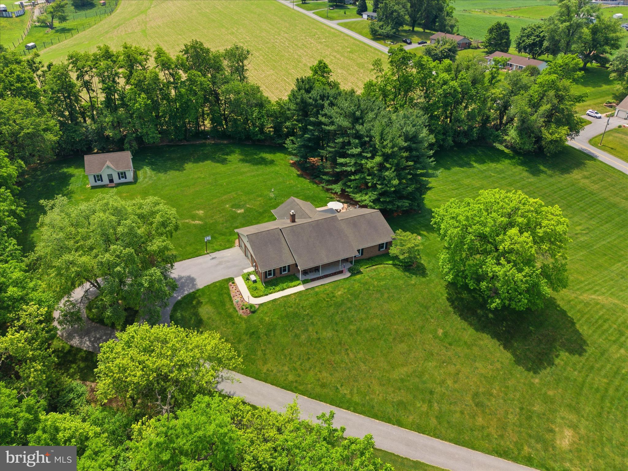 690 Indian Run Road Millersville, PA 17551 - Photo 14 of 75