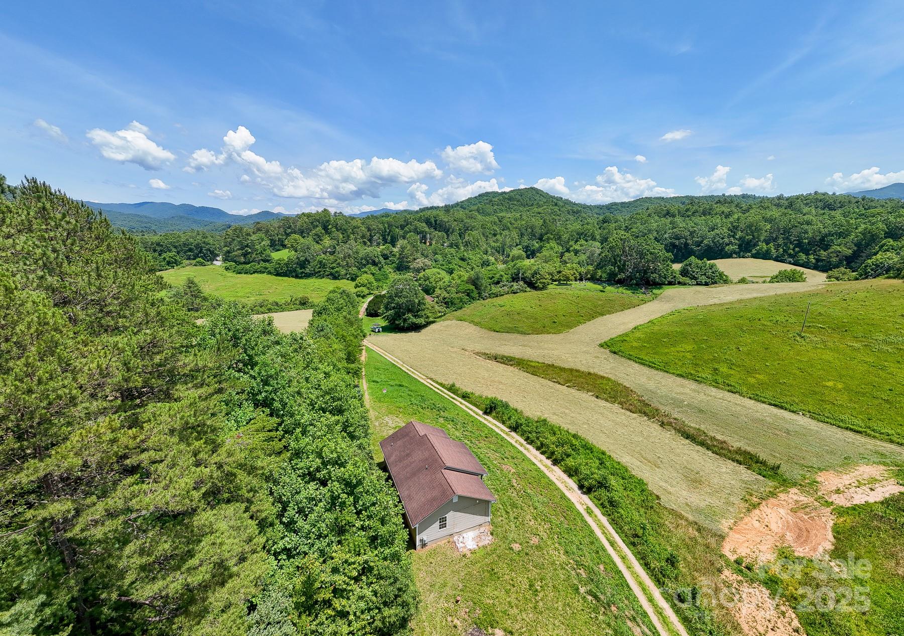 42 Leonard Davis Road Robbinsville, NC 28771 - Photo 9 of 45 Gallery Image 9