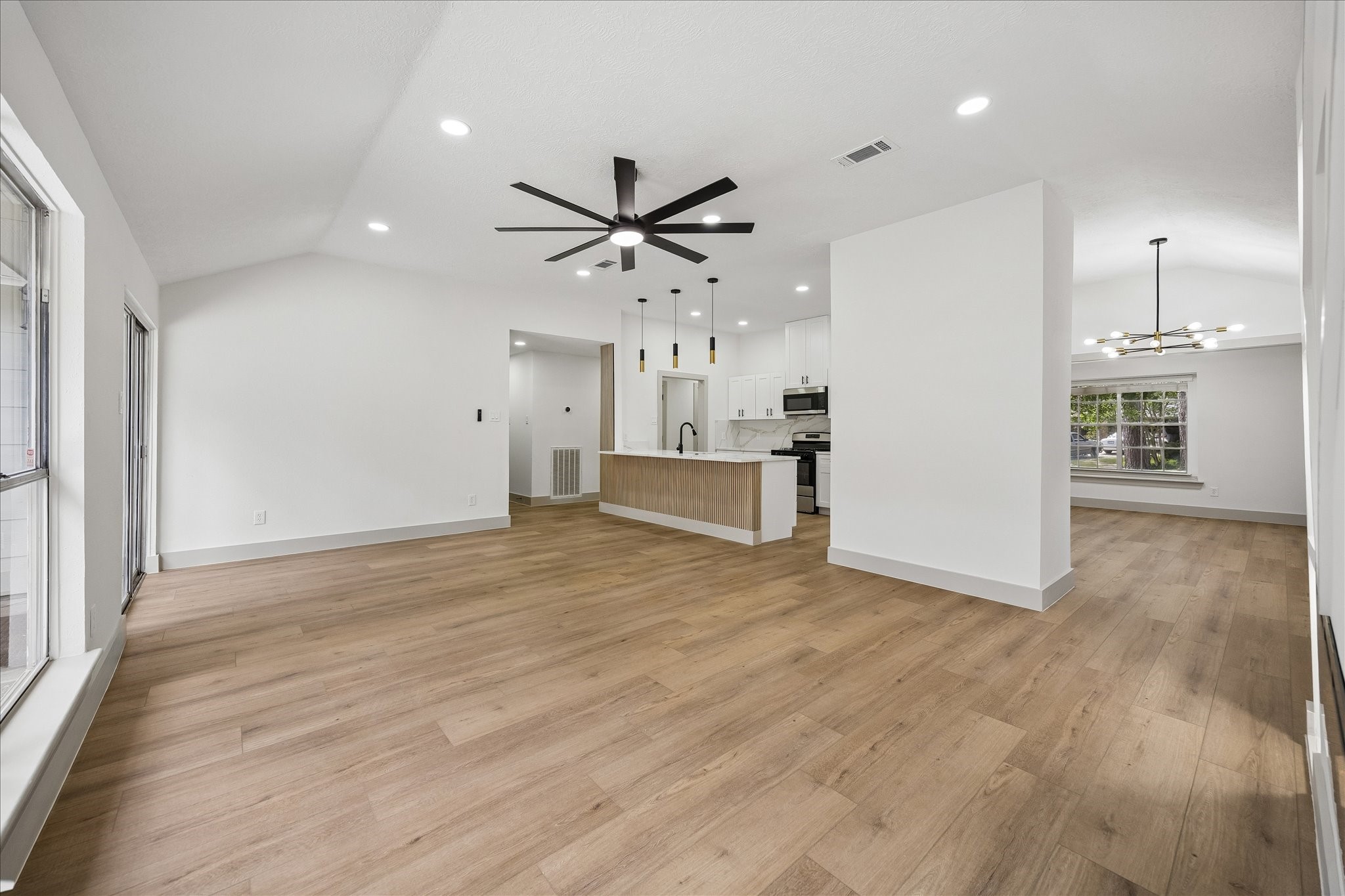 9214 Grandview Park Drive Spring, TX 77379 - Photo 10 of 38