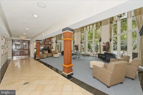 $340,000 | 501 Hungerford Drive, Unit 139, Rockville, MD 20850