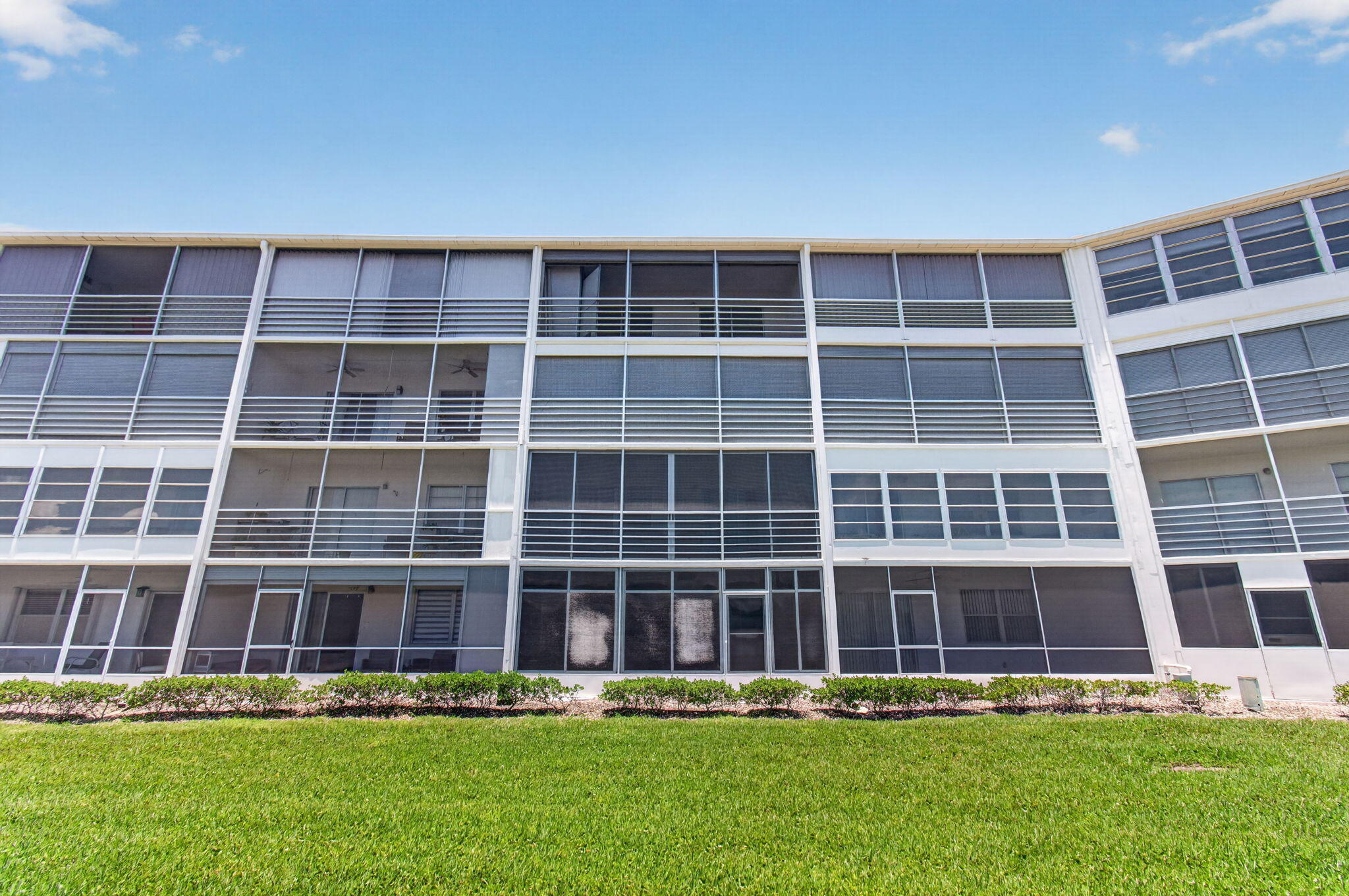4059 Guildford East Boca Raton, FL 33434 - Photo 53 of 101 59-web-or-mls-DSC_7850