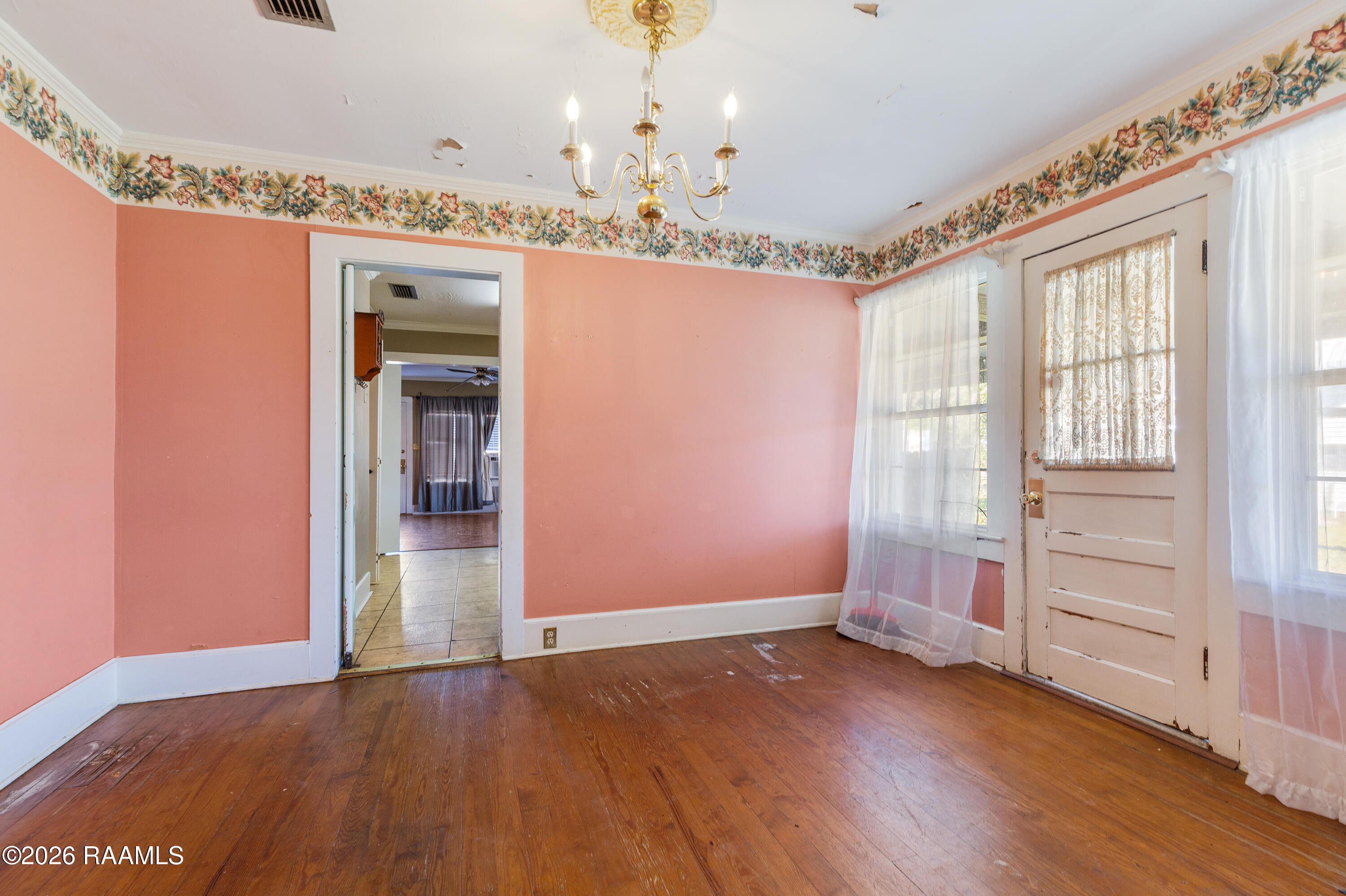 220 Sanders Street Franklin, LA 70538 - Photo 2 of 14 Dining Room