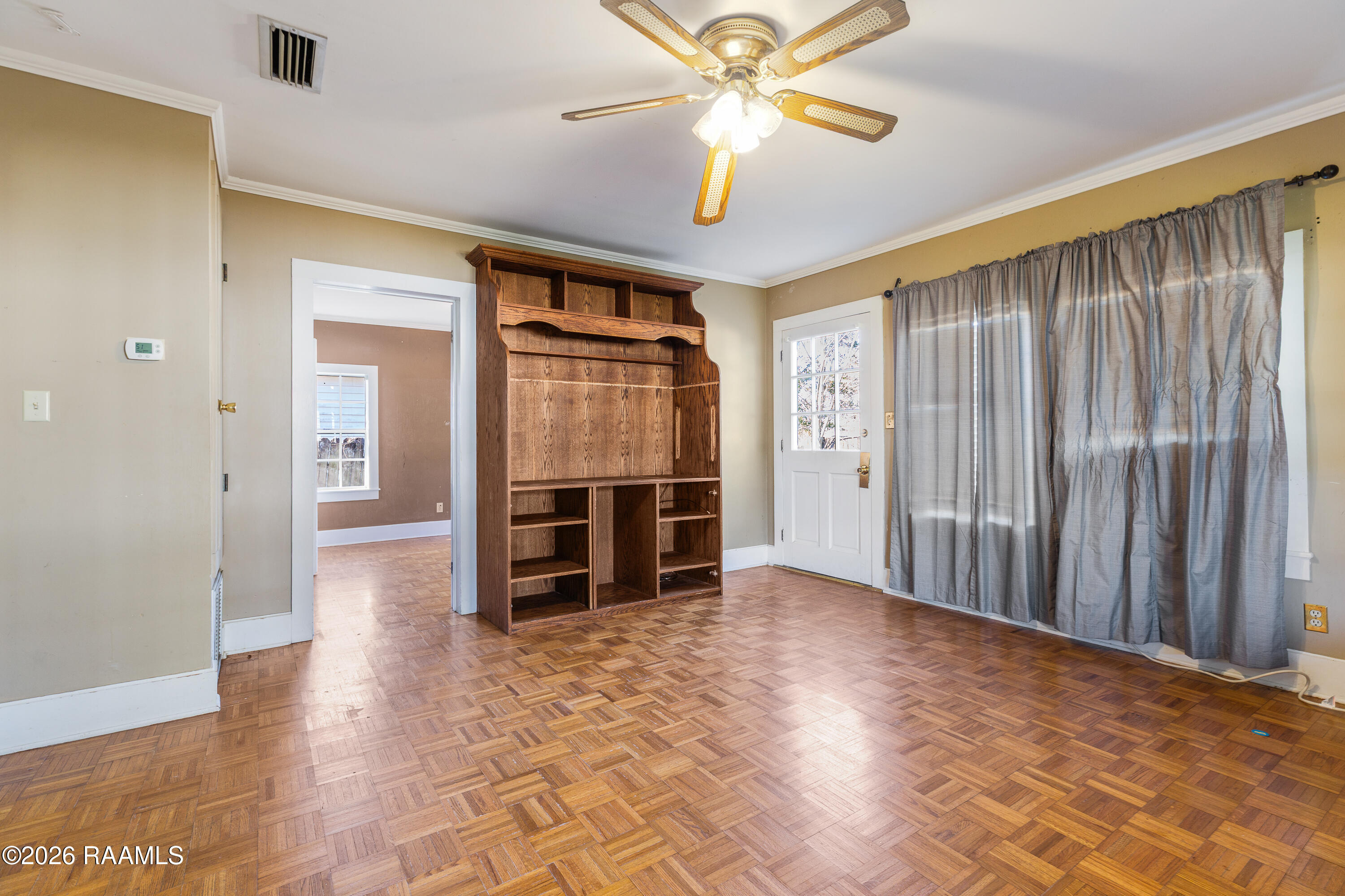 220 Sanders Street Franklin, LA 70538 - Photo 4 of 14 Living RoomJPG