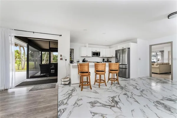 $2,400 | 880 Van Gogh Road, Englewood, FL 34223