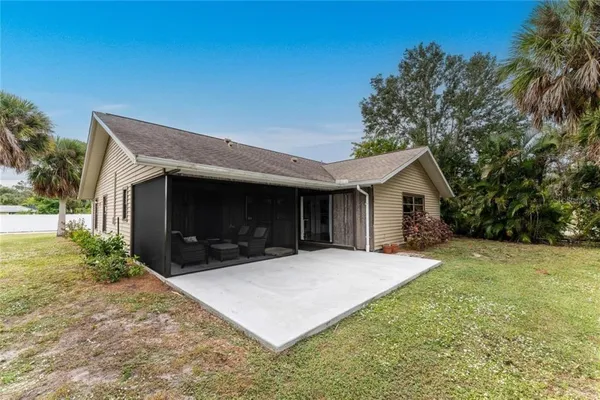 $2,400 | 880 Van Gogh Road, Englewood, FL 34223