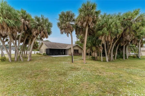 $2,400 | 880 Van Gogh Road, Englewood, FL 34223