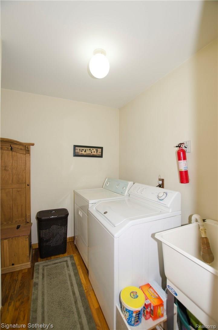 2333 Crooks Road Royal Oak, MI 48073 - Photo 34 of 51 laundry.JPG
