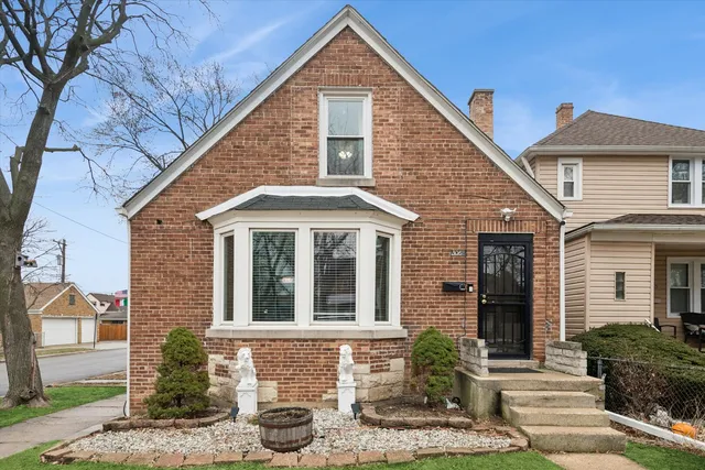 $443,000 | 3067 North Neva Avenue, Chicago, IL 60634